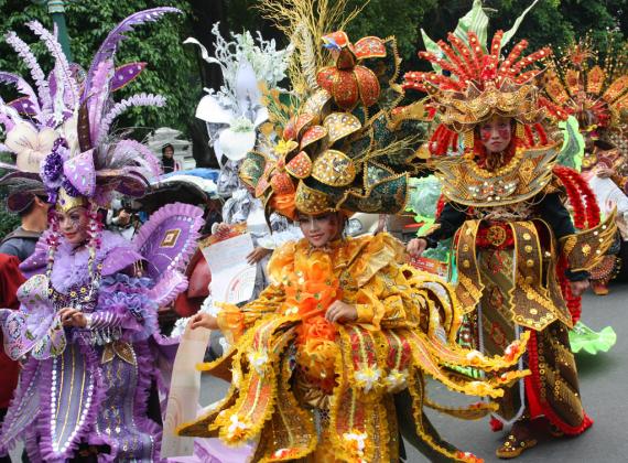 Atlas Obscura Blog - Solo Batik Carnival - Indonesia